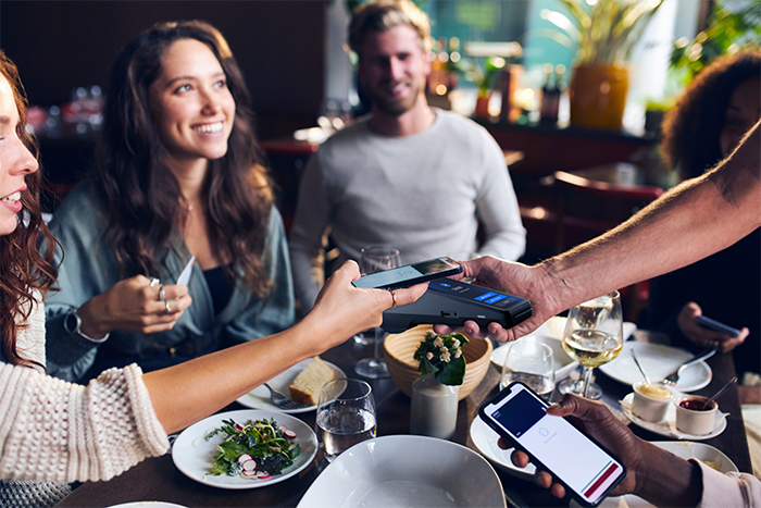 Restaurant POS systems in South Florida with tableside payment solutions